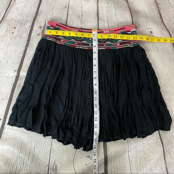 Romeo & Juliet Couture Skirt Size Small NWT - Picture 10 of 12